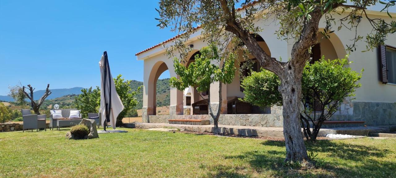 House Castiadas Tra Mare E Montagna Eksteriør bilde